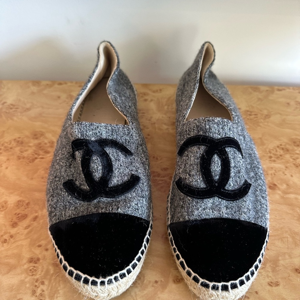 CHANEL Black and Gray Tweed Espadrilles